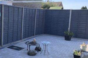 painting_tips_for_wooden_fence