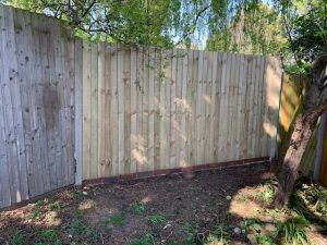 featheredge_fencing_epsom_stoneleigh Fencing Company