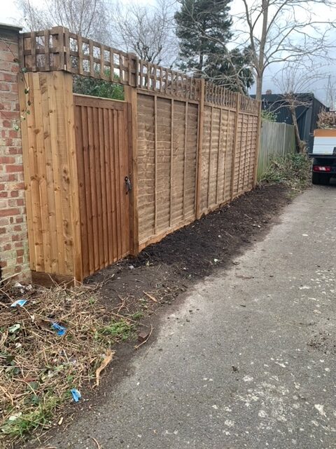 oxshott_fencing_gate_contractor_walton_cobham oxshott_fencing_gate_contractor_walton_cobham